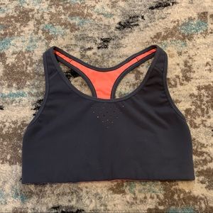 🍀 3/$30 Old Navy active gray and orange low support sports bra